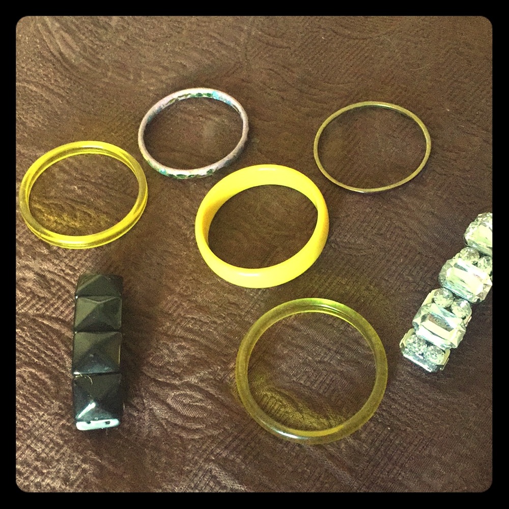 💕 Set of 7 Bracelets